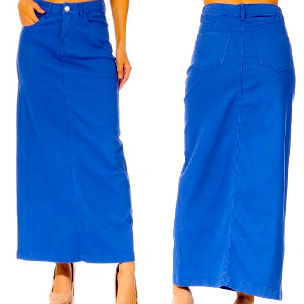 Modest Denim Maxi Skirt With Pockets